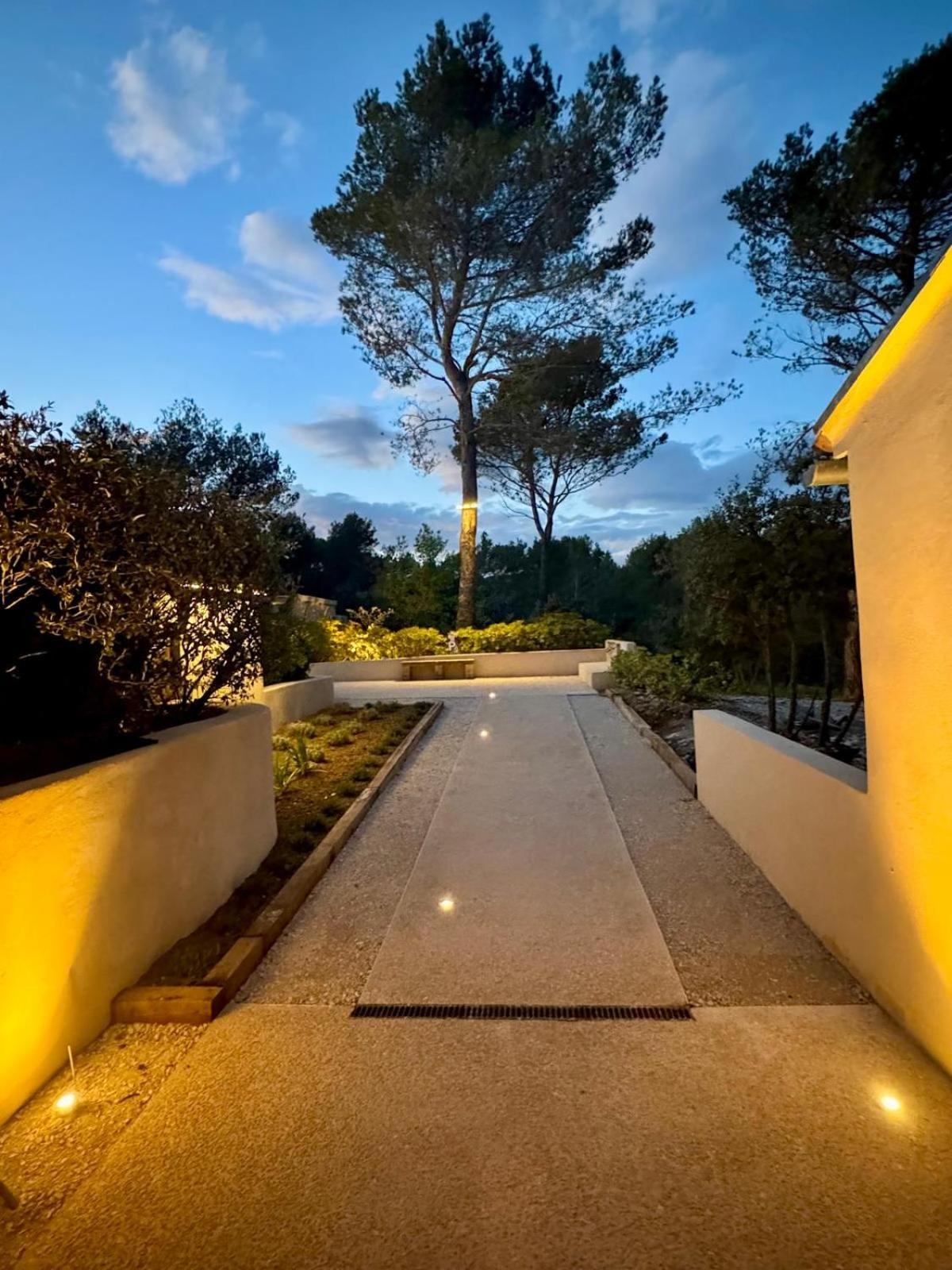 La Cle Des Champs, Boutique Hotel & Spa - Le Mas De Garrigon Roussillon en Isere Εξωτερικό φωτογραφία