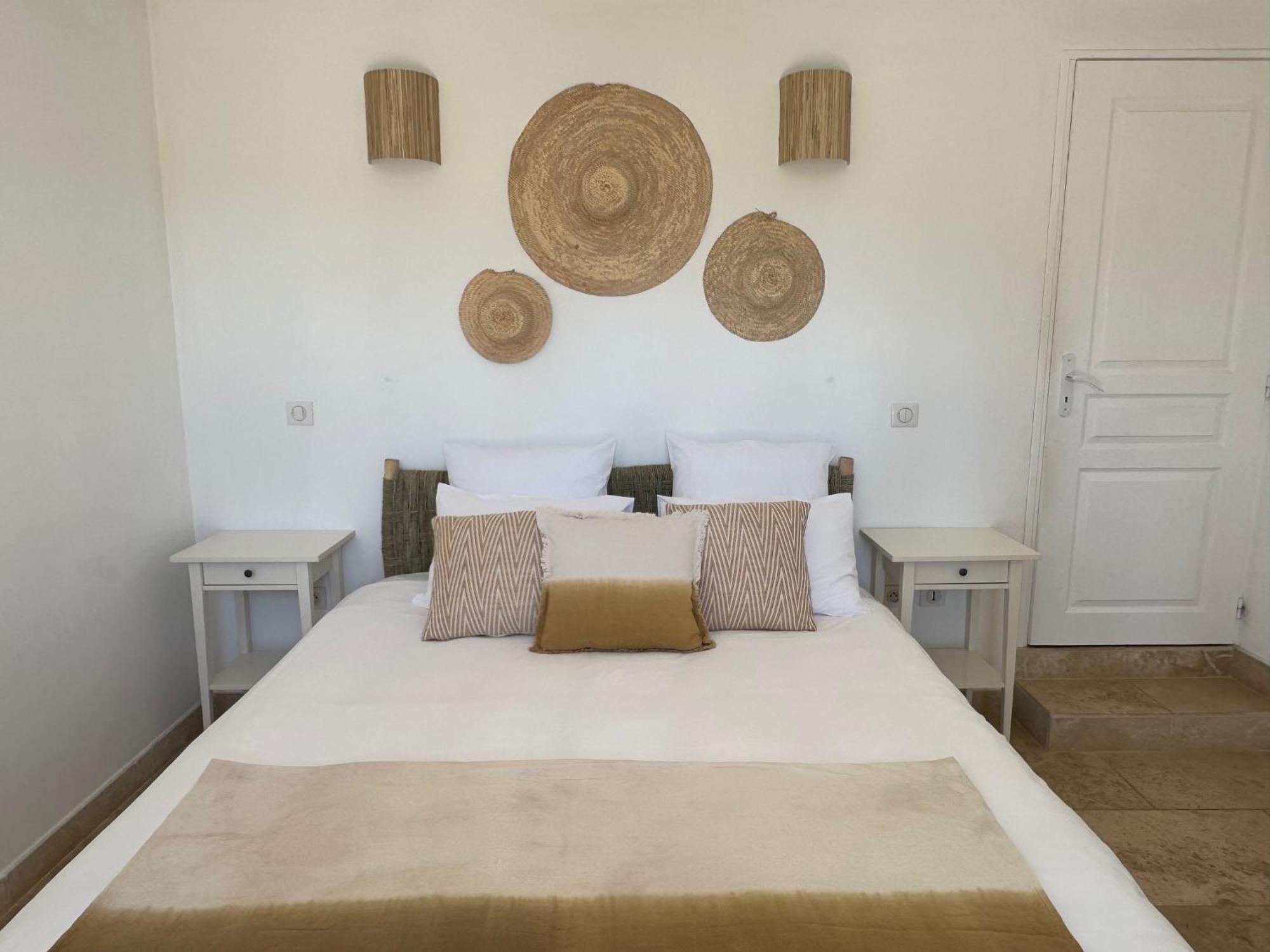 La Cle Des Champs, Boutique Hotel & Spa - Le Mas De Garrigon Roussillon en Isere Εξωτερικό φωτογραφία